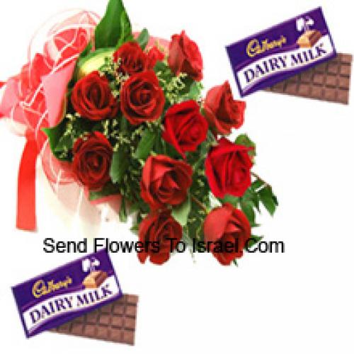 12 Hermosas Rosas Rojas con Chocolates Cadbury